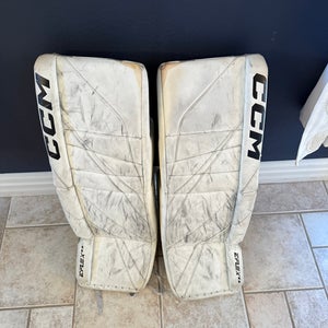 33" CCM EFlex 6.9 Goalie Leg Pads (Used)
