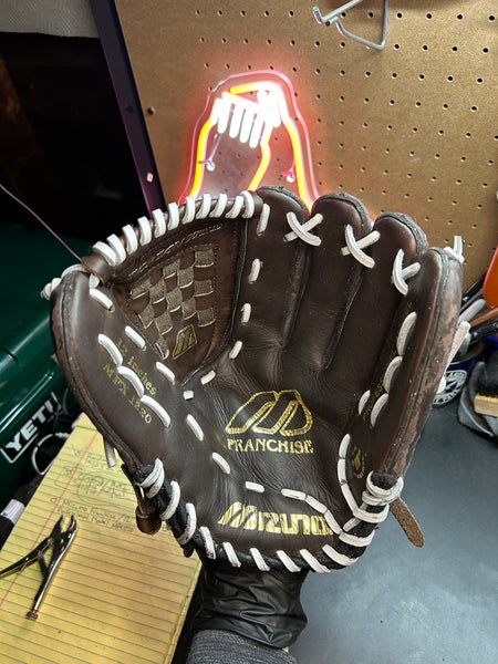Mizuno Franchise RH Baseball Glove 12" (Used / Conditioned & Relaced in White)