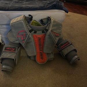 Medium Warrior Ritual G4 Goalie Chest Protector (Used)