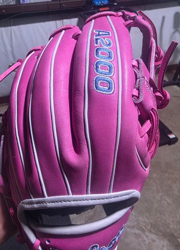 Wilson RH Baseball Glove 11.5" (New)