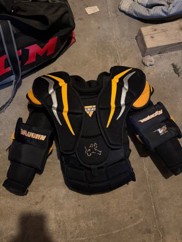 Large Vaughn Velocity V7 Goalie Chest Protector (Used)