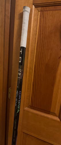Intermediate Bauer Proto-R Right Handed Hockey Stick P90TM 65 Flex (Used)