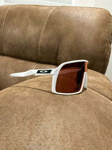 Men's One Size Fits All Oakley Sutro Sunglasses (New)