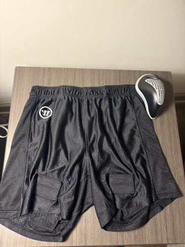 Warrior Loose Hockey Shirts with Cup - L(Senior) Like New