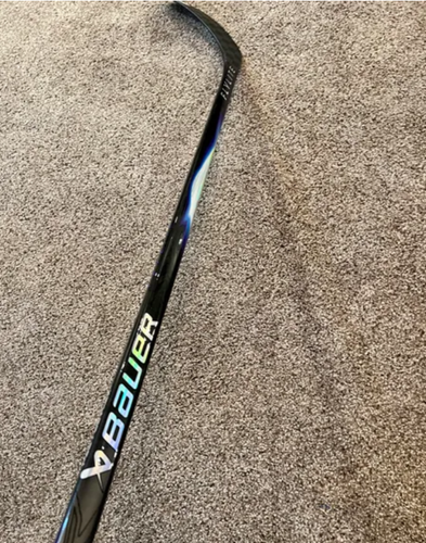 NEW Senior Bauer Vapor Flylite Right Handed Hockey Stick P92 87 Flex (New)