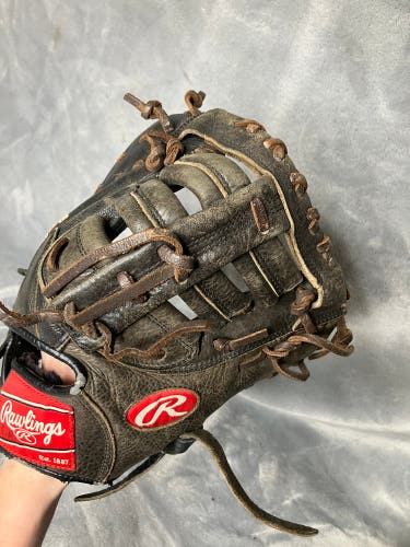 Black Rawlings Highlight Series RH First Base Baseball Glove 11.5" (Used)