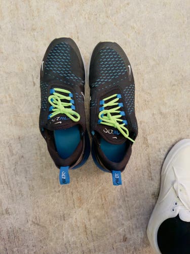 Black Men's Size M 10.0 (W 11.0) Adult Nike Air Max 270 Shoes (Used)