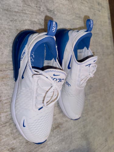 Blue Men's Size M 10.0 (W 11.0) Adult Nike Air Max 270 Shoes (Used)