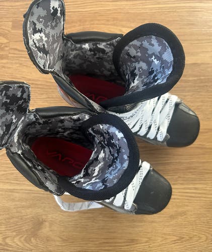 Bauer Vapor APX Custom Skates Size 8D