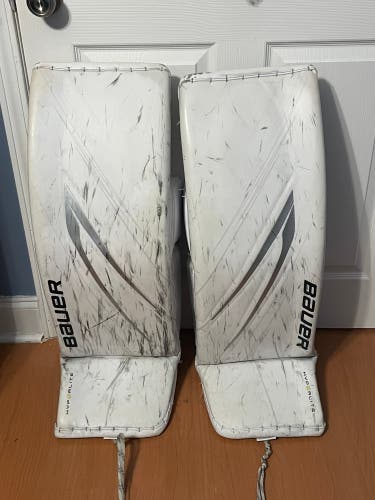 XL 2025 Bauer Hyperlite 2 Goalie Leg Pads (Used)