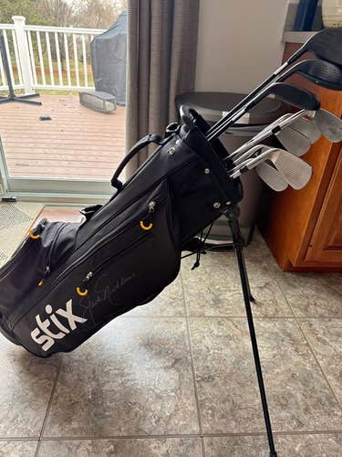 Men's Right Handed Clubs (Full Set) Regular Flex 10 Pieces (Used)