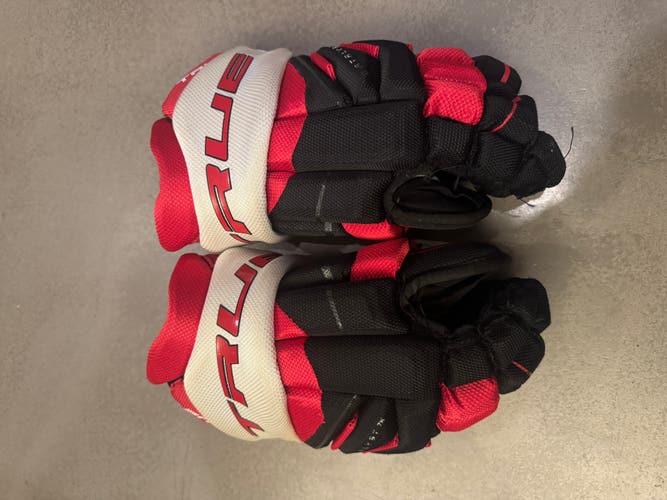 True Catalyst Gloves 14" Pro Stock “The Hill” (Used)