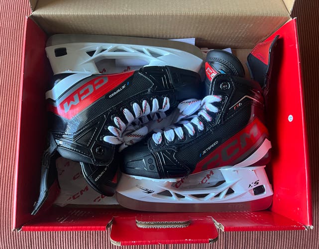 CCM JetSpeed FT6 Hockey Skates Size 4 (New)