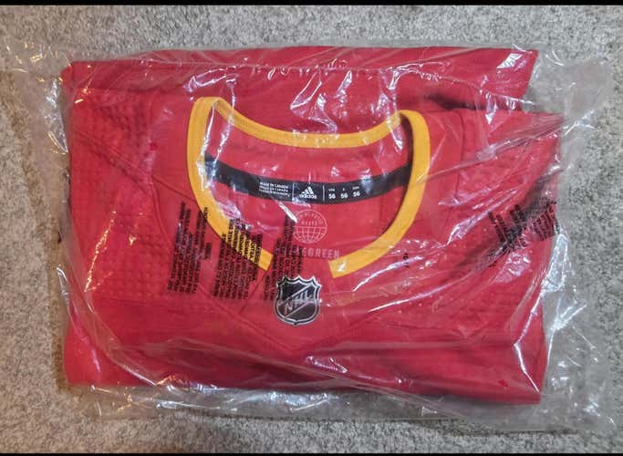 NIB Calgary Flames Adidas Primegreen MiC Team Issued Home Pro Stock Hockey Jersey Size 56