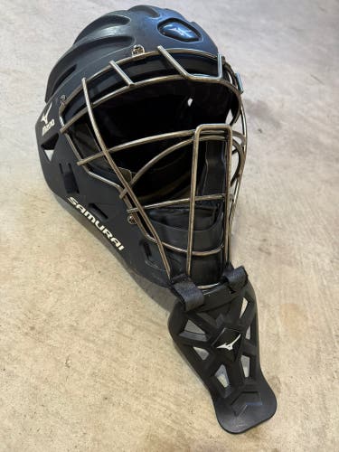 Mizuno Samurai Catcher's Mask (Used)