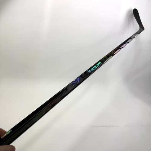 New Left Bauer Proto R | 87 Flex P28 Curve Grip | Martinez | BH173