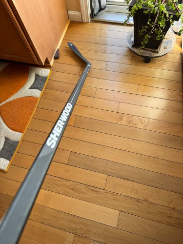 Senior Sher-Wood Rekker EK6 Left Hand Hockey Stick Mid Pattern 85 Flex (Used)