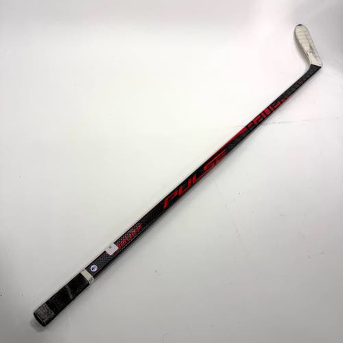 Used Left Red Bauer Pulse | 87 Flex P28 Curve Grip | Matt Gryzelcyk | BH133