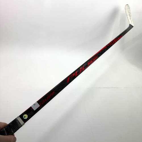 Used Left Red Bauer Pulse | 87 Flex P28 Curve Grip | Matt Gryzelcyk | BH138