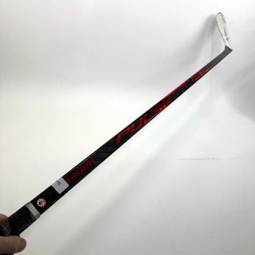 Used Left Red Bauer Pulse | 87 Flex P28 Curve Grip | Matt Gryzelcyk | BH140