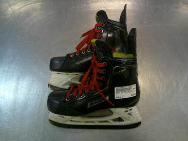 Used Bauer SUPREME MATRIX Junior Hockey Skate Junior 03 11339-S000198953