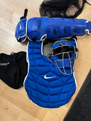Blue Nike Vapor Catcher's Set (New)