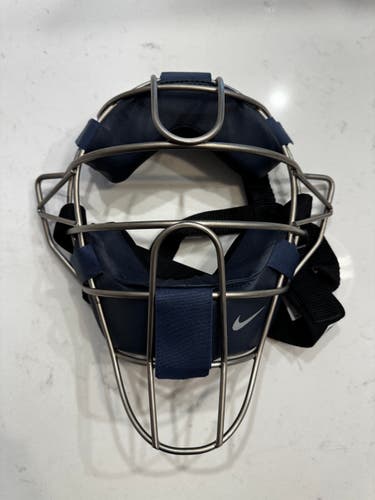 Adult Nike Catcher's Mask (New)
