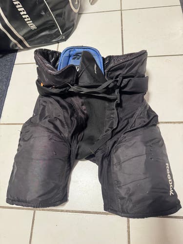 Men's Senior Large Reebok 5k Hockey Pants (Used)