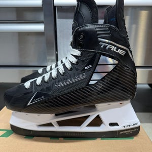 True Catalyst 9x4 Pro Hockey Skates Size 9 Pro Stock 280mm (NEW)