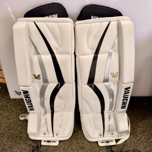 22" Vaughn 800 Velocity 6 Youth Goalie Leg Pads