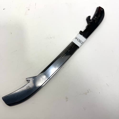 Used Bauer Fly-Ti Steel | 272mm | Chicago Blackhawks Connor Bedard #98 | BH362