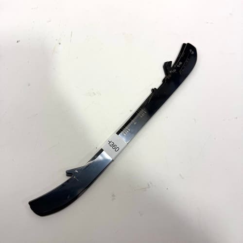 Used Bauer Fly-Ti Steel | 272mm | Chicago Blackhawks Connor Bedard #98 | BH360