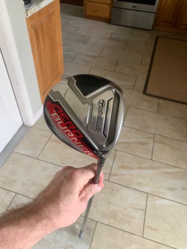 Men's 2015 TaylorMade AeroBurner Right Handed Driver Stiff Flex 9.5 Loft (Used)