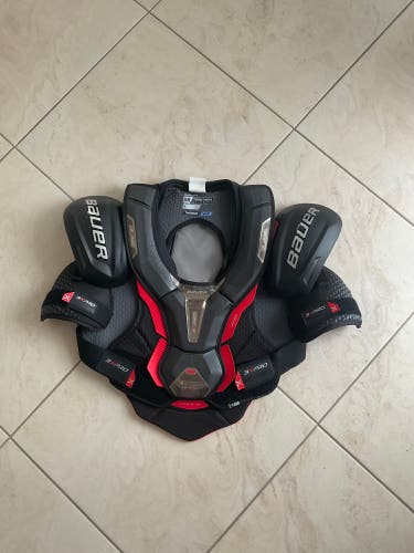 Men's Medium Senior Bauer Vapor 3X Pro Shoulder Pads (Used)