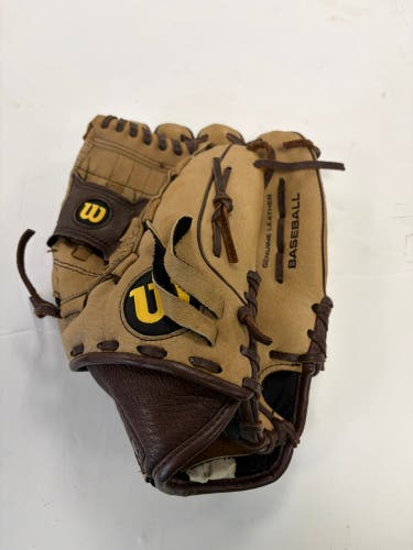 Wilson A450 RH Baseball Glove 12" (Used)