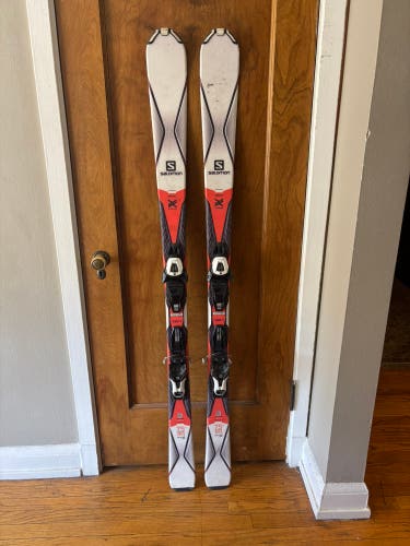 Salomon XDrive 161cm with Adjustable Salomon Lithium 10 Bindings