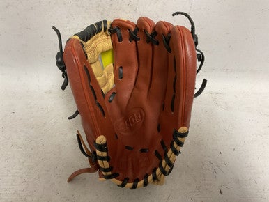 Used Wilson A500 A05RB1911 Baseball Glove RH Throw Brown 11" 11855-S000200086