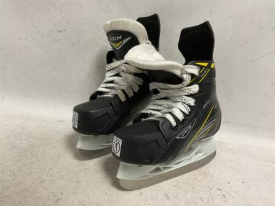 Used CCM TACKS 2092 Youth Hockey Skate Youth 09.0 11855-S000200038