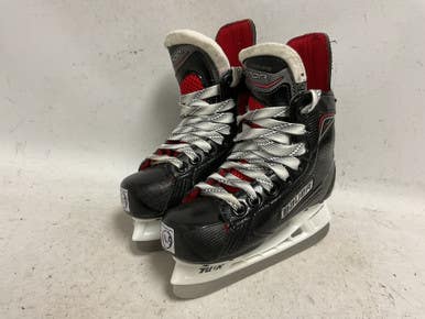 Used Bauer VAPOR X500 Youth Hockey Skate Youth 11.5 11855-S000200039