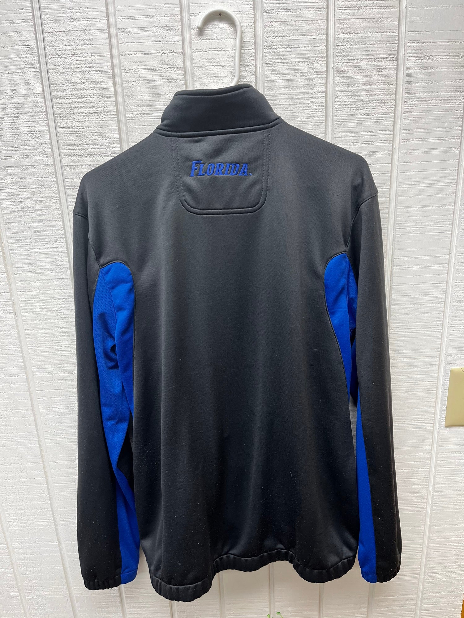 Supreme SS18 Tiger Stripe Track Jacket Size M White/Black Full Zip