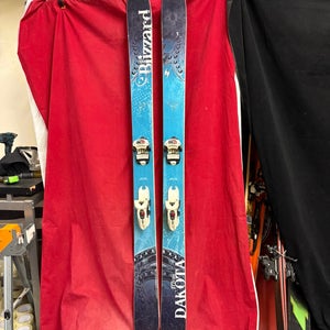 Skis: Blizzard Dakota skis, 177cm. Bindings: Marker, binding Range: 290-343mm, 108 center foot . NEE