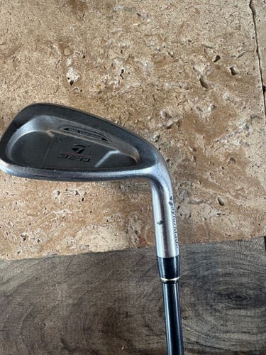 Men's TaylorMade Right-Handed pitching wedge (Used)