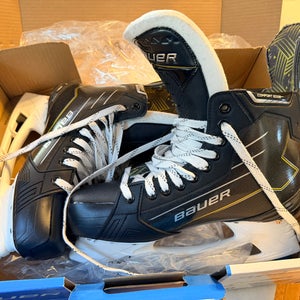 2024 Bauer Supreme M40 Hockey Skates 9 Like new