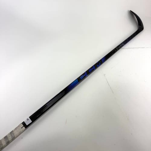 Repaired Right Handed CCM Trigger 10 Pro - 75 flex P29 Curve - #A298