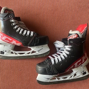 CCM JetSpeed FT4 Pro Hockey Skates Size 4.5 (Used)