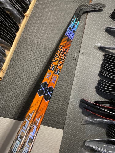 2 Pack New RH True Hzrdus 9X TC2 75 Flex