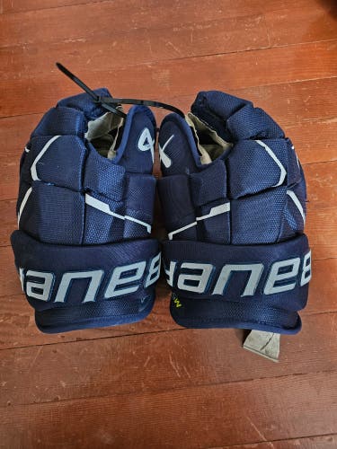 Bauer Supreme M5 Pro Gloves 13" (Used)