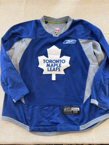 Toronto Maple Leafs Pro Stock Size 58 Men's Reebok Practice Jersey (Used)