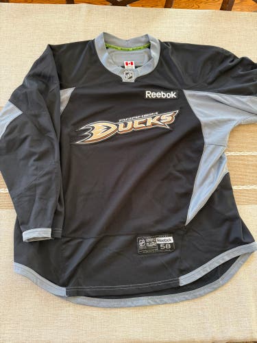 Anaheim Ducks Pro Stock Size 58 Men's Reebok Practice Jersey (Used)
