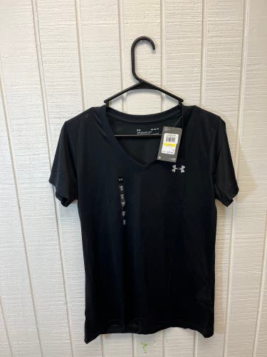 Under Armour NWT Women’s Medium V-Neck Tee Black Activewear Sporty Dry Fit HEATGEAR
